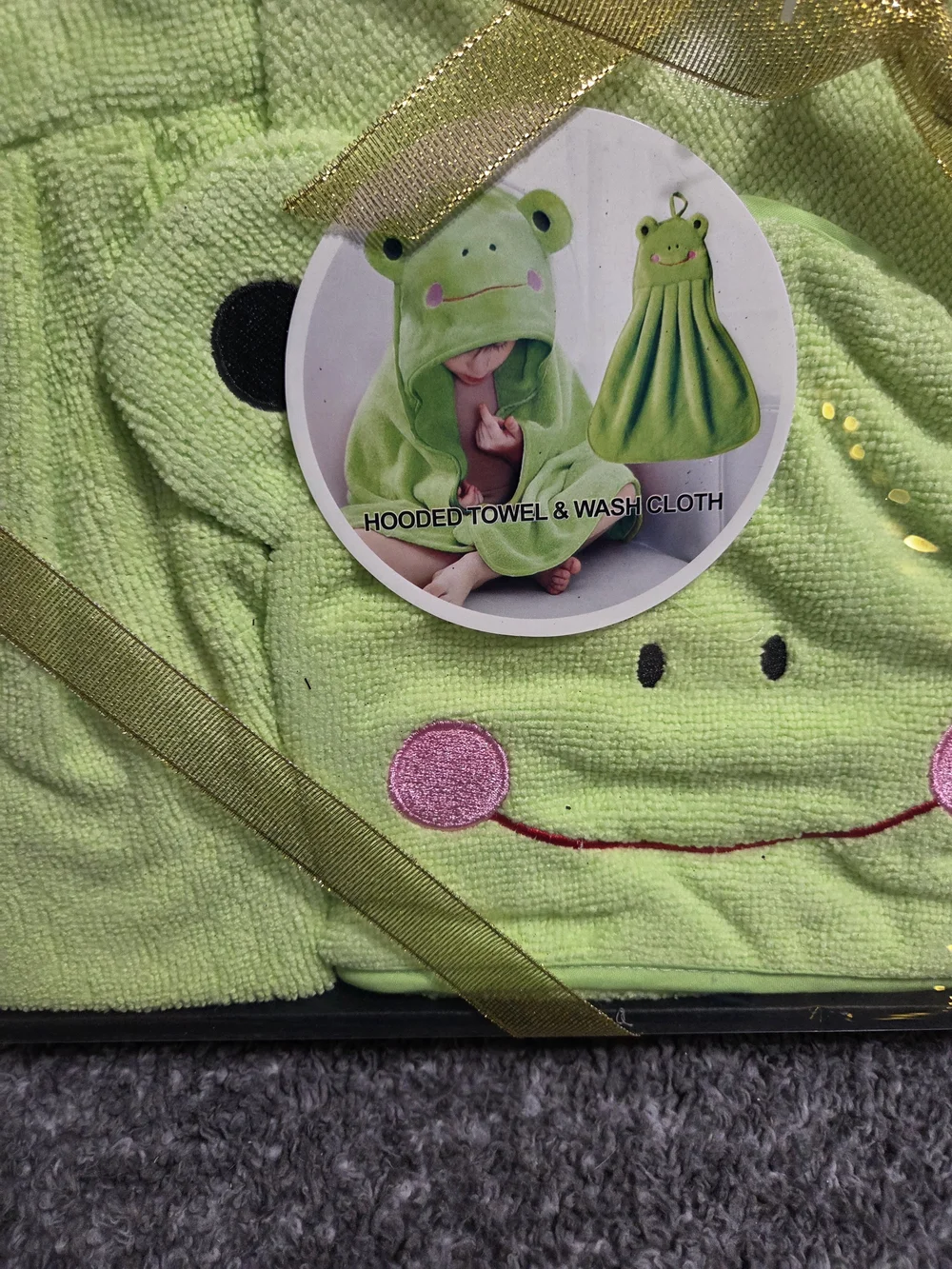 Frog Hooded Towel and Washcloth Set - Green